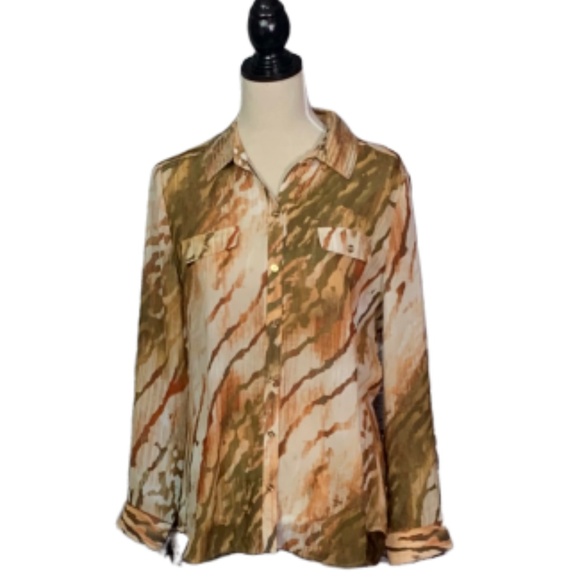 Chico's Tops - 💥5/$25💥 Chico's Animal Print TopGold Sequin Sz M